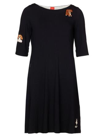 These Dogs belongs to duCaroline